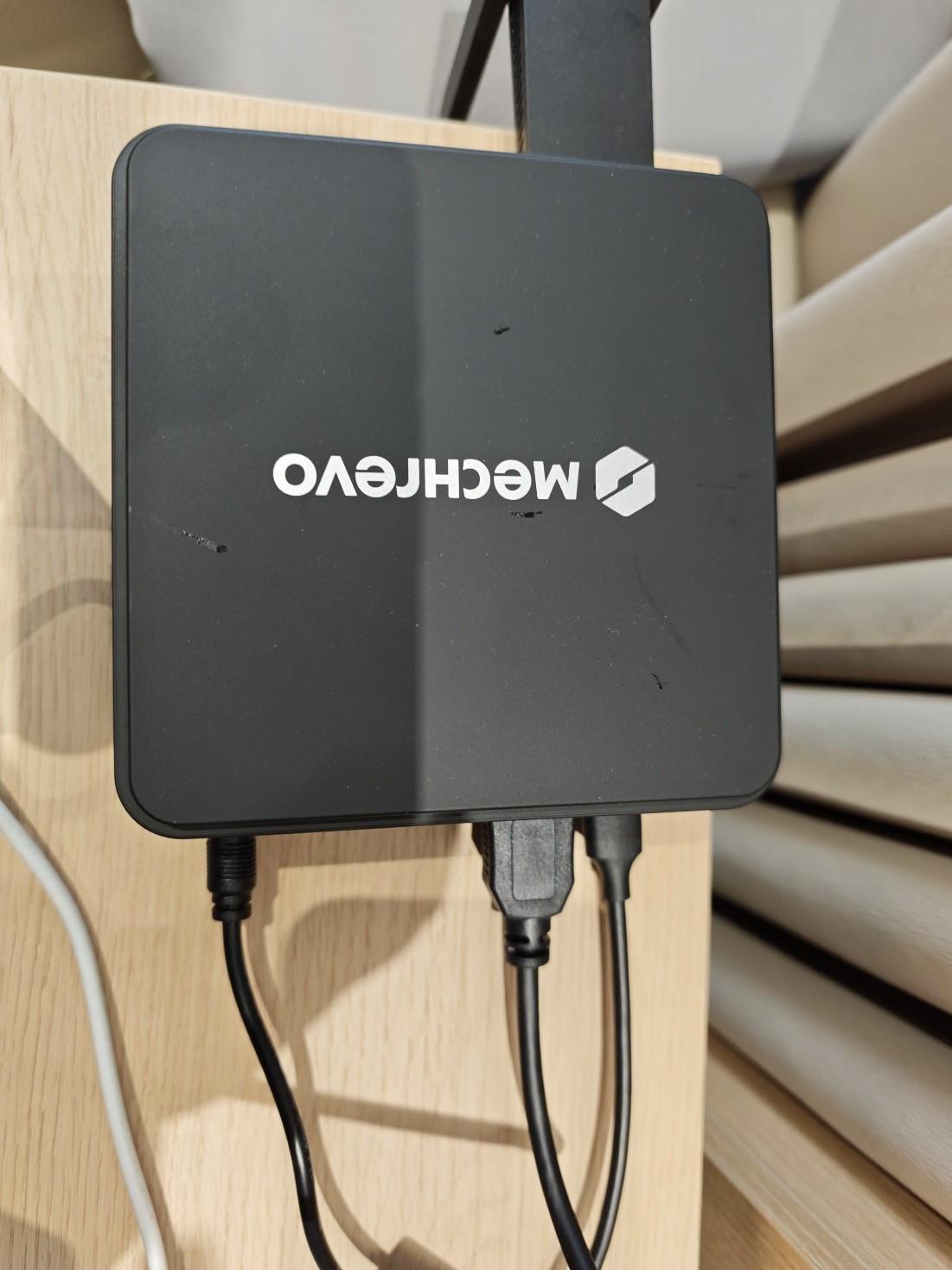 桌面小户型神器|机械革命imini E300迷你主机